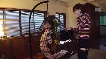 Riproduci Midv-093 "Te l'avevo detto che sono già venuto!" amy fukada in un documentario sulla vergogna di una troia a raccolta al contrario, sono stato legato e immobilizzato e costretto a eiaculare all'improvviso, schizzare e scopare