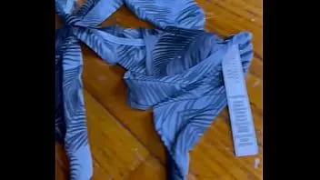 再生 私の入居者は汚れた後、パンティーをきれいにします