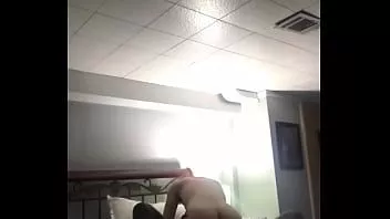 Putar Tetangga kulit putih saya memanggil saya r keras jadi saya gila di jalangnya