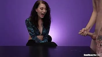 play Porno kızların önünde mastürbasyon yapmamı izle
