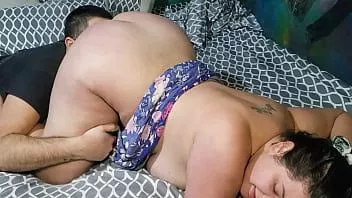 চালান জোরে হাহাকার করা বন্ধ কর - বাবা অন্য ঘরে
