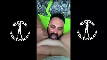 play Ego love-official.com / समुद्र के किनारे कनीलिंगस का ऑनलाइन प्रसारण