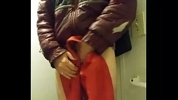 Play Mental patient inquires on wearing jacket