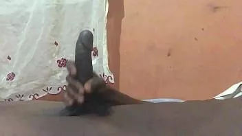 Putar Kontol kuat hitam panjang untuk kepuasan wanita