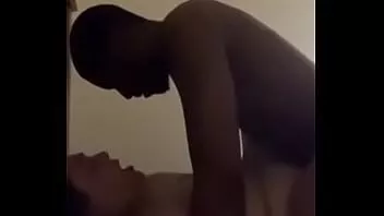 Afspelen Witte bbw verliefd laten worden op bbc