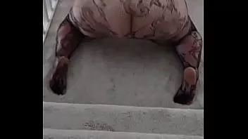 Putar Istri pawg saya yang pemalu twerking dalam bodysuit jala - dia meminta saya untuk menutupi perutnya