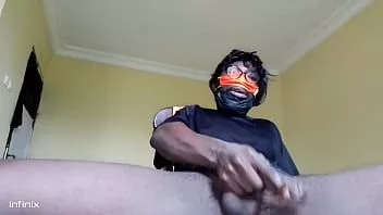 Redare Acasa ma masturb in timp ce astept sa-mi conectez fata partea 1..productii murdare...