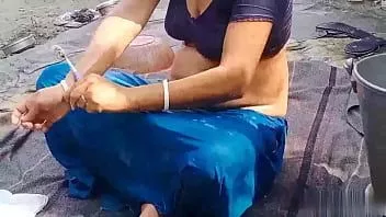 Play Village wife sex with her brothers in low