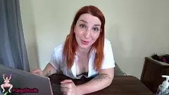 Putar Redhead Financial Domme Paige Steele Mengungkap Kecanduan Findom Anda