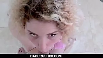 Jouer Blonde aux gros seins épaisse belle-fille teen creampied par son beau-père - sage andrews