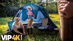 play Dirty Pick -up von Tschechischer Teenager führt zu wilden Outdoor -Pornos - Isabella Della