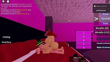 Putar Menjadi kacau keras oleh ayam besar di roblox