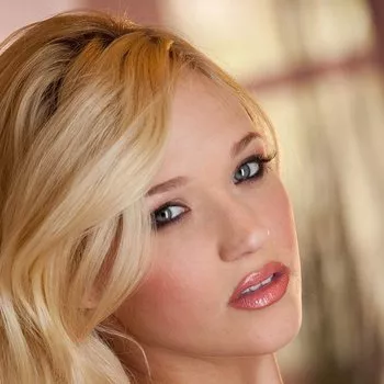 قناة Teagan Summers